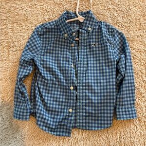 Like new vineyard vines shirt